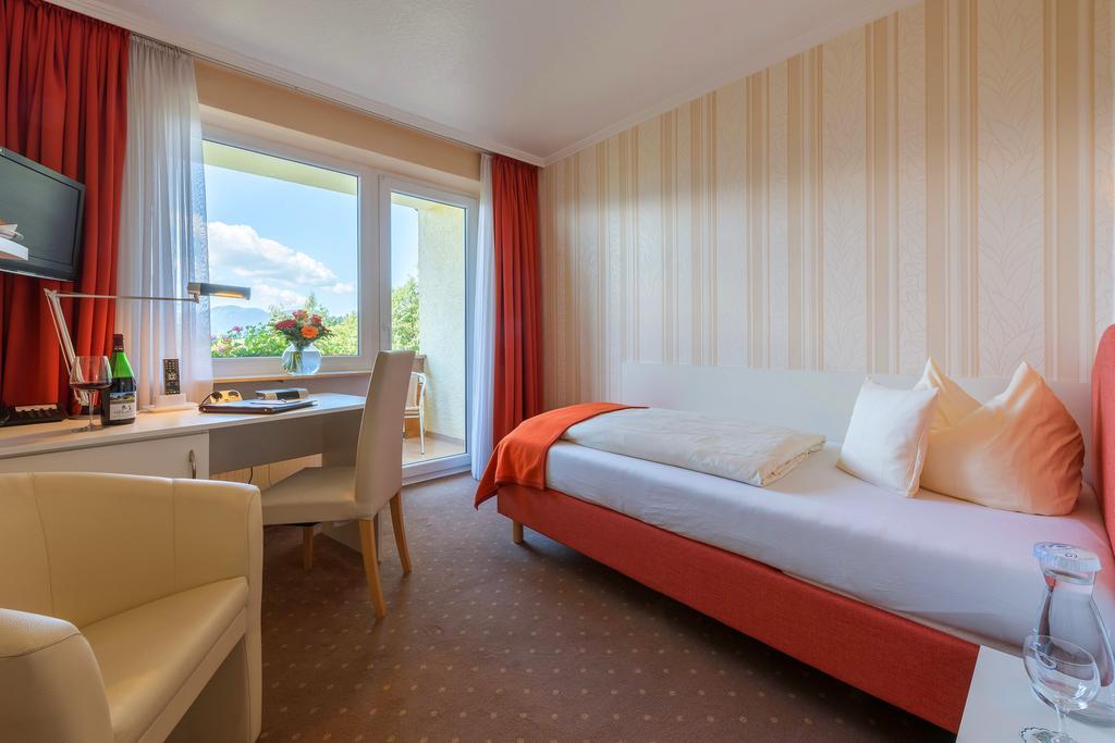 Parkhotel Tannenhof 4*