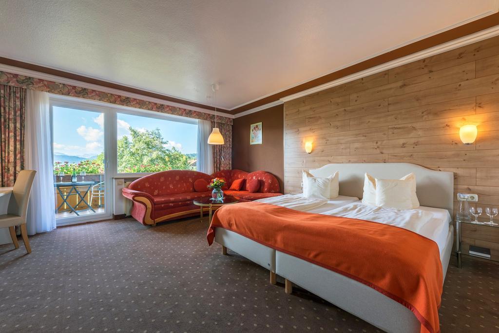 Parkhotel Tannenhof Hotel 4*